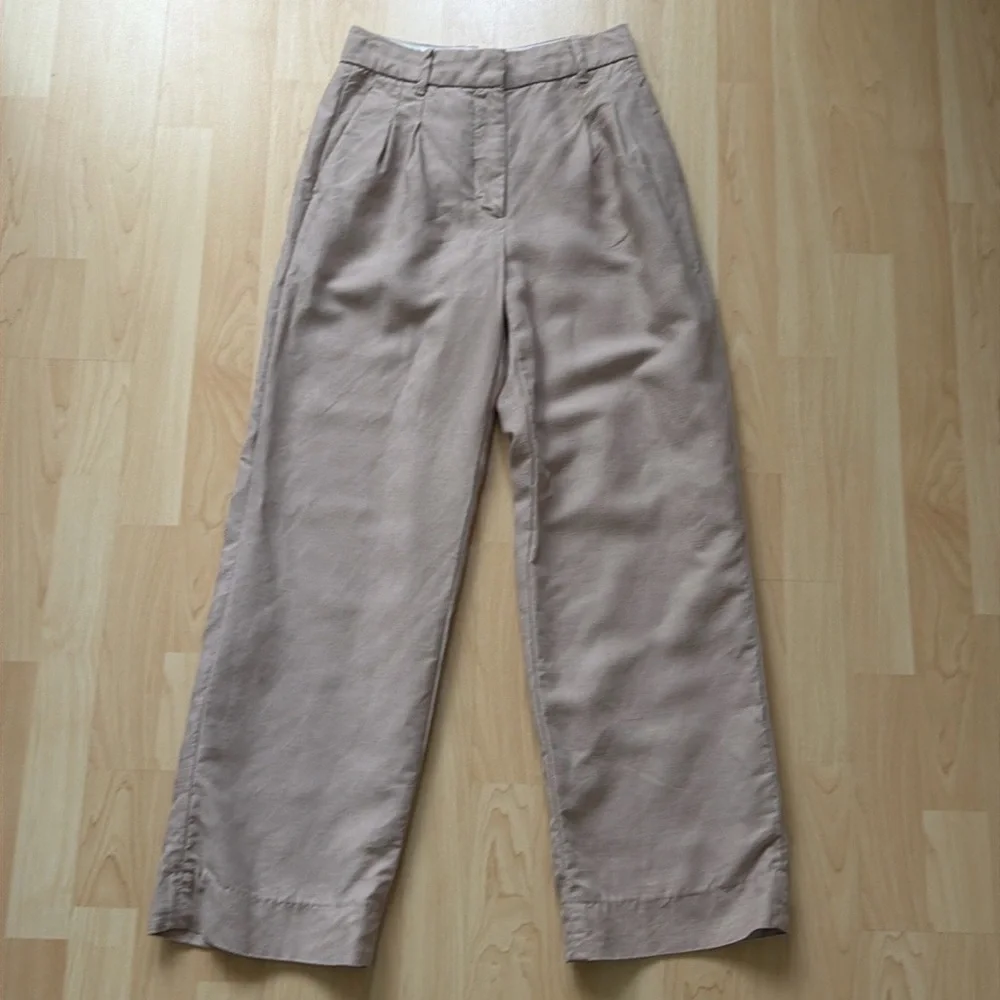 Aritzia Wilfred Thé Effortless pant dusty rose linen blend, size 2